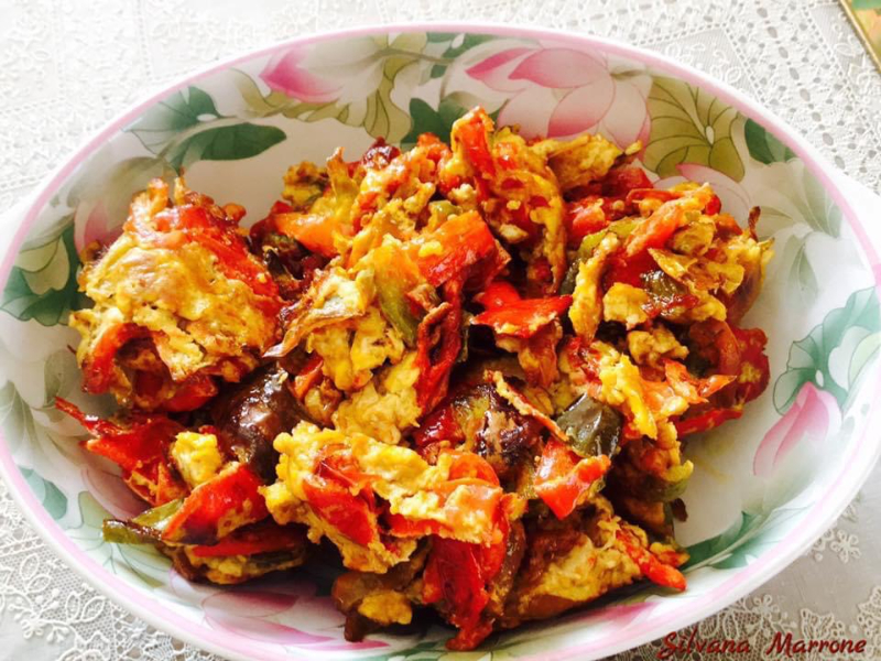 Pipindune, tojás és paprika Abruzzo