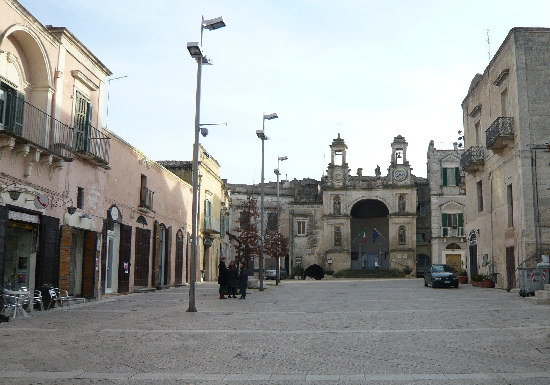 Piazza del Sedile: Matera nappali