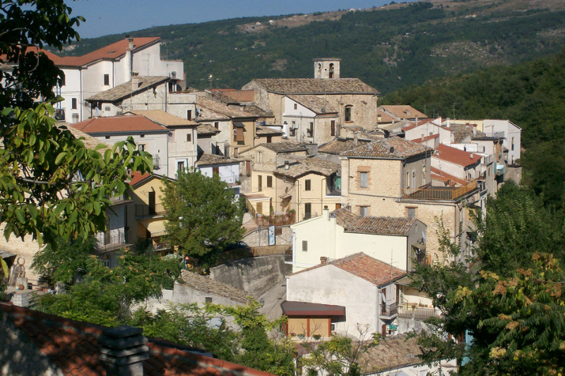 Abbateggio falu