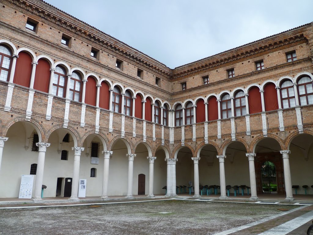Palazzo Costabili, también conocido com ...