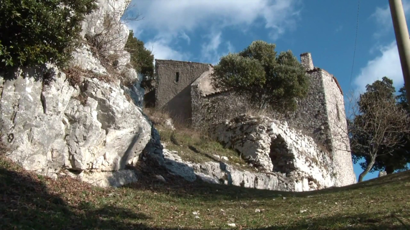 A Scalambra-hegy és a San Michele-I Erm ...